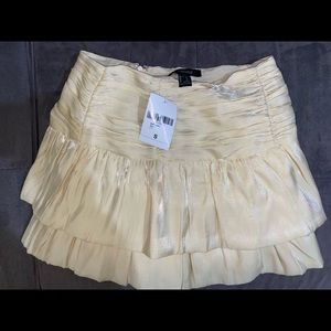 Forever 21 creame/gold preppy skirt